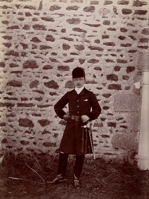 R. de Longcamp - Tiré de l'ouvrage L'Equipage du marquis de Chambray - Photos de Maurice de Gasté (1894) - Bnf (Gallica)